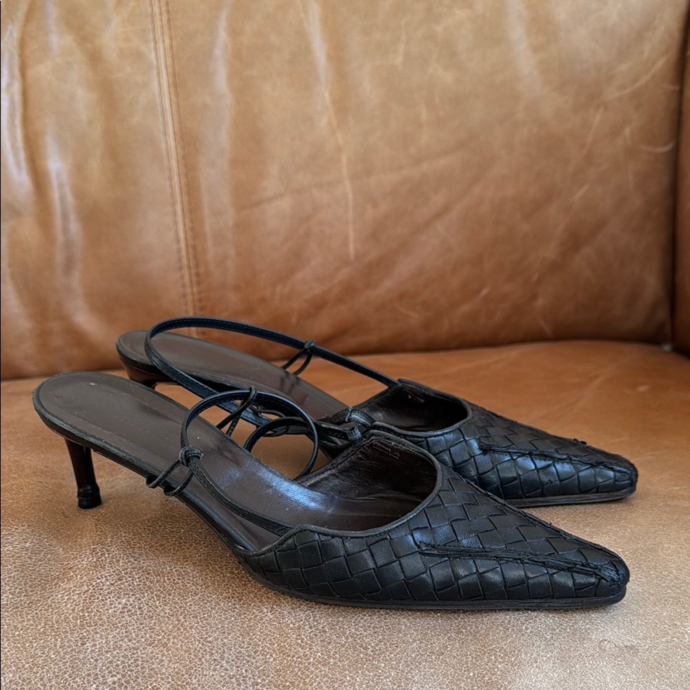 Bottega Veneta Kitten Heels - Black - 37.5